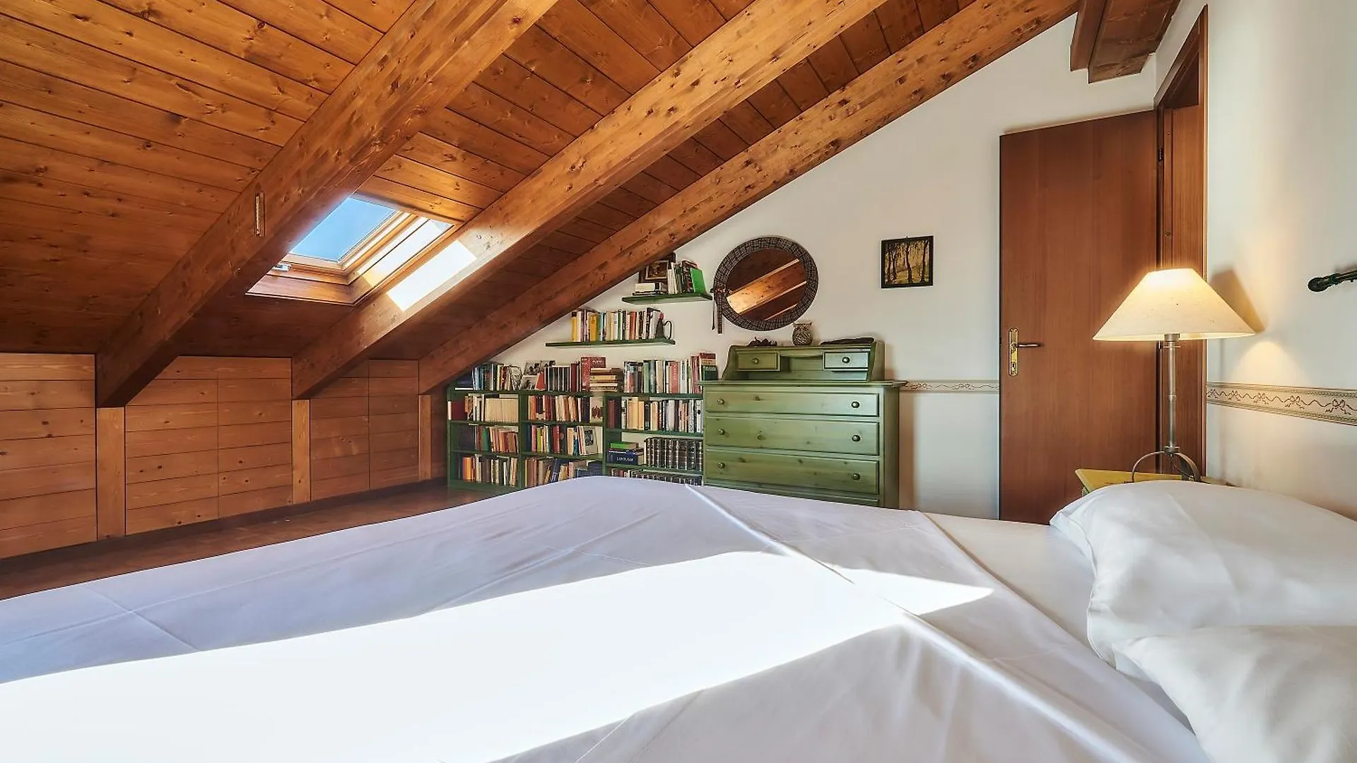 Luxury Apartment With Lake View Near Varenna Fiumelatte 0*,  Italy